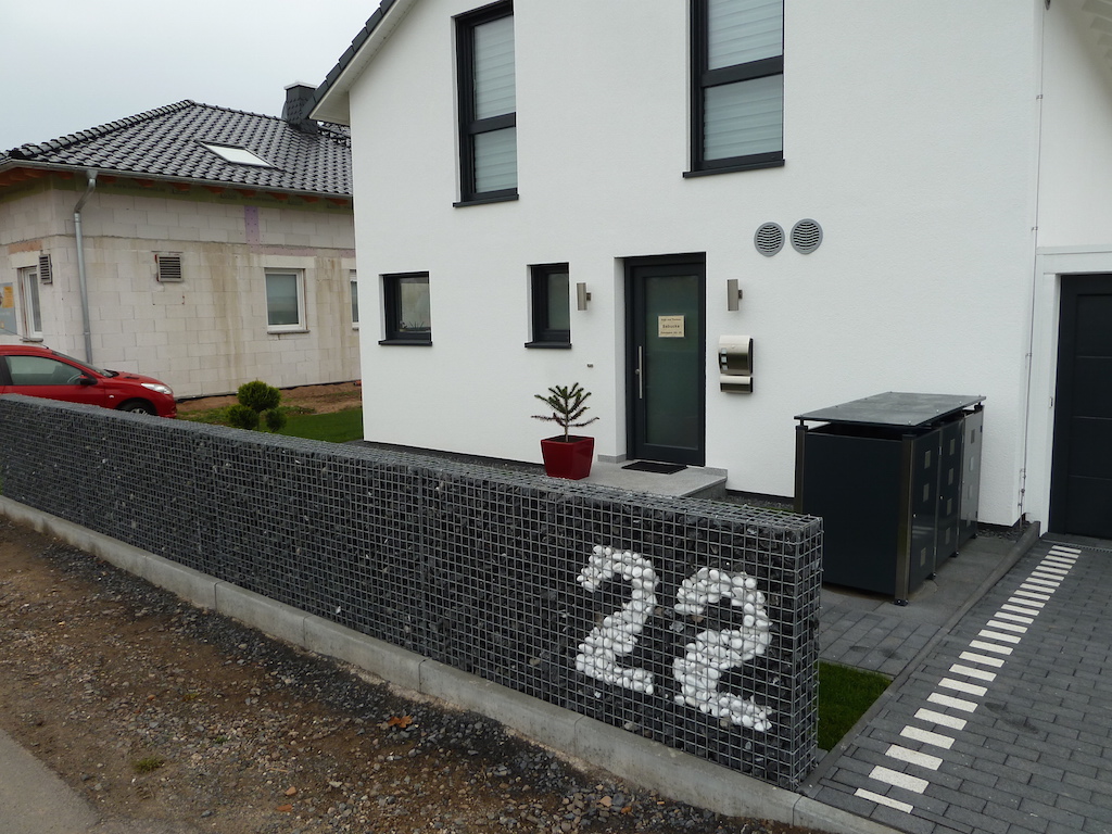 Gabionen mit Basalt