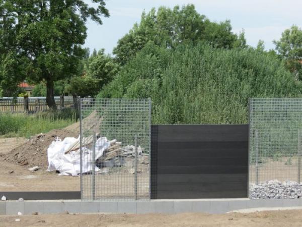 WPC Zaun mit Gabione Aufbau
