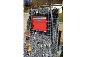 Gabione mit Glasbrocken – Glasbrocken