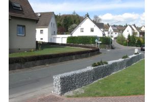 Gabionen Hochbeet – Ice Blue Bruchsteine