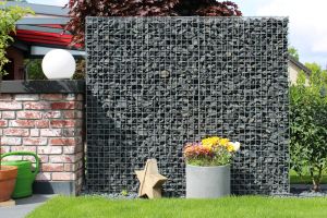 Gabione – Aufbauteam