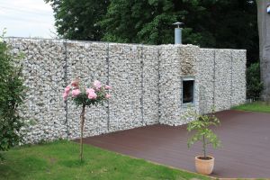 Gabionen Gartenkamin mit Yellow Sun Bruchstein – Yellow Sun Bruchstein