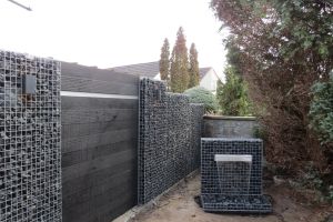 Wpc Windschutz – Wasserfall. Wpc Windschutz