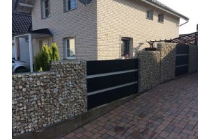 WPC Sichtschutzzaun mit Gabionen mit Grauwacke Bruchstein – Grauwacke Bruchsteine