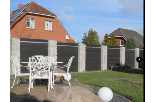 Komposit Sichtschutz mit Gabione – WPC-zaun mit Gabionen. Komposit Sichtschutz mit Gabione