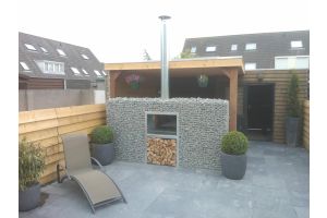 Durchsichtiger Kamin Auf Tischhöhe – Gartenkamine. Durchsichtiger Kamin Auf Tischhöhe