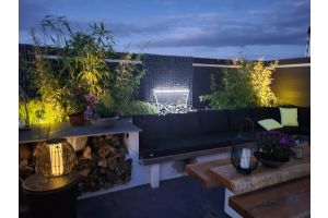 Gabionen Wasserfall bei Nacht – Wasserfall. Gabionen Wasserfall bei Nacht