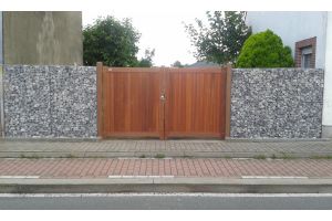 Gabionen mit HolzSichtschutz – Gabionen. Gabionen mit HolzSichtschutz