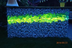 Gabione mit Glasbrocken – Glasbrocken